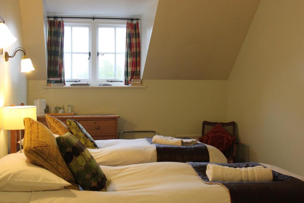 Отель The Mill Arms Ромси Номер фото
