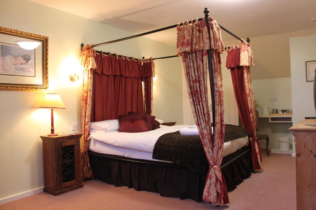 Отель The Mill Arms Ромси Номер фото