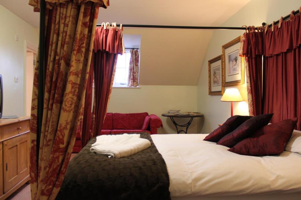 Отель The Mill Arms Ромси Номер фото